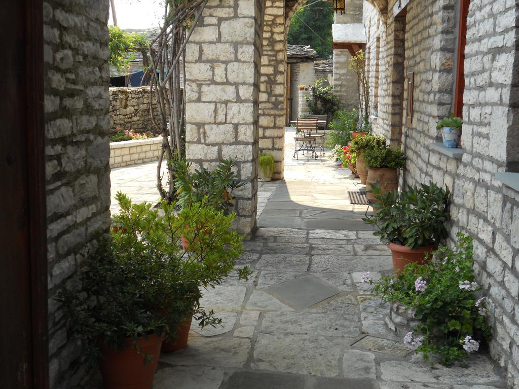 Vikos Hotel Monodendri Exterior foto